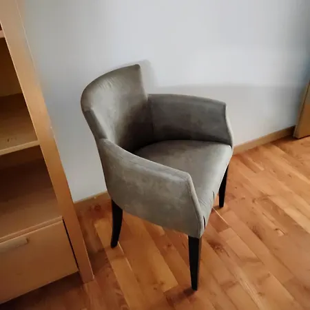 Apartman Apartma Laura Ankaran