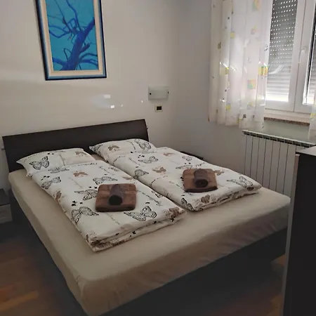 Apartma Laura *