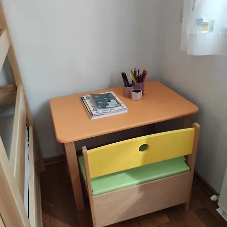 Apartman Apartma Laura Ankaran