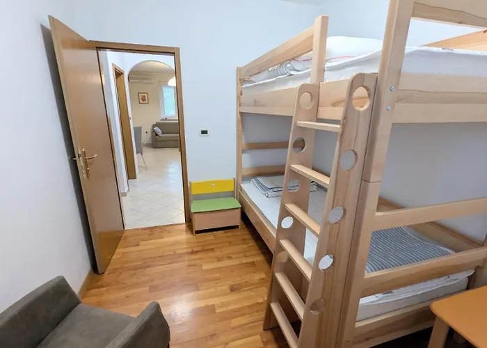 Apartma Laura * أنكاران