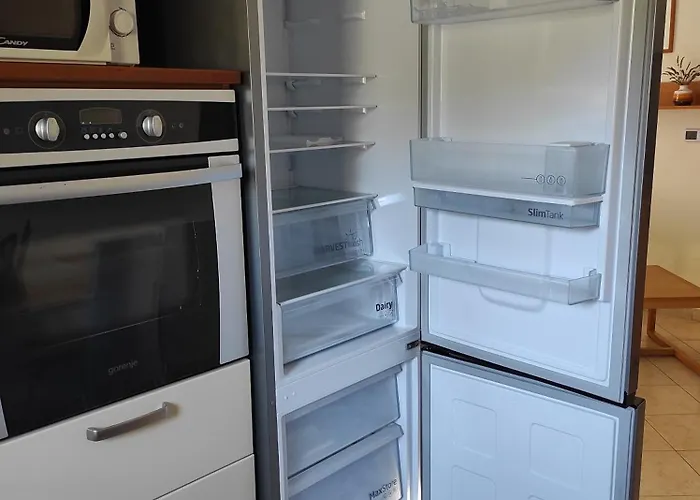 Apartma Laura شقة أنكاران